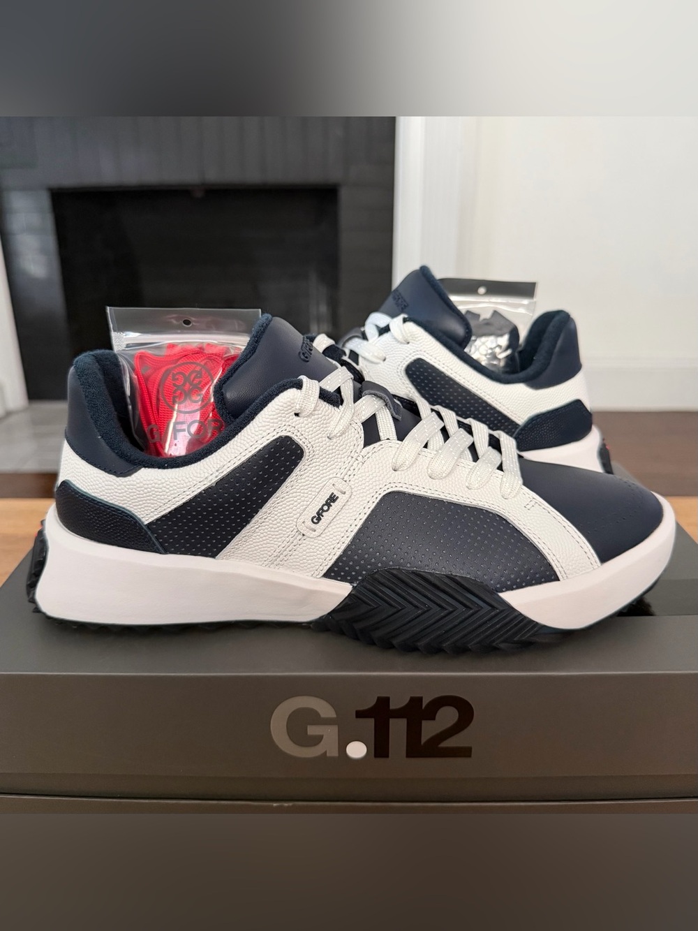 G/Fore G.112 Street Shoes - White/Navy - Mens Size 9.5 - New